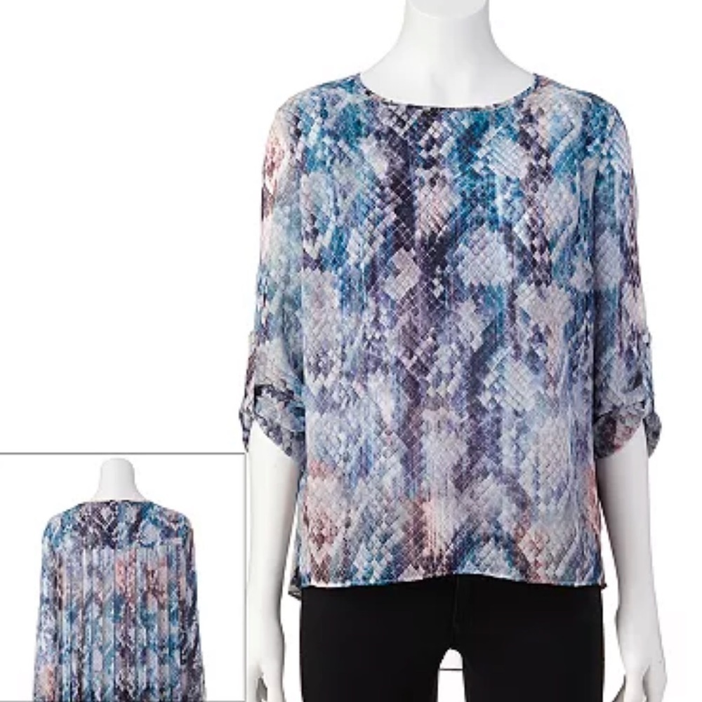 3/$15 Jennifer Lopez pleated chiffon animal bring blue blouse